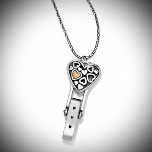 ❌SOLD 💛BRIGHTON Beautiful & Classy “Floating Heart” Badge Clip Necklace. NEW!